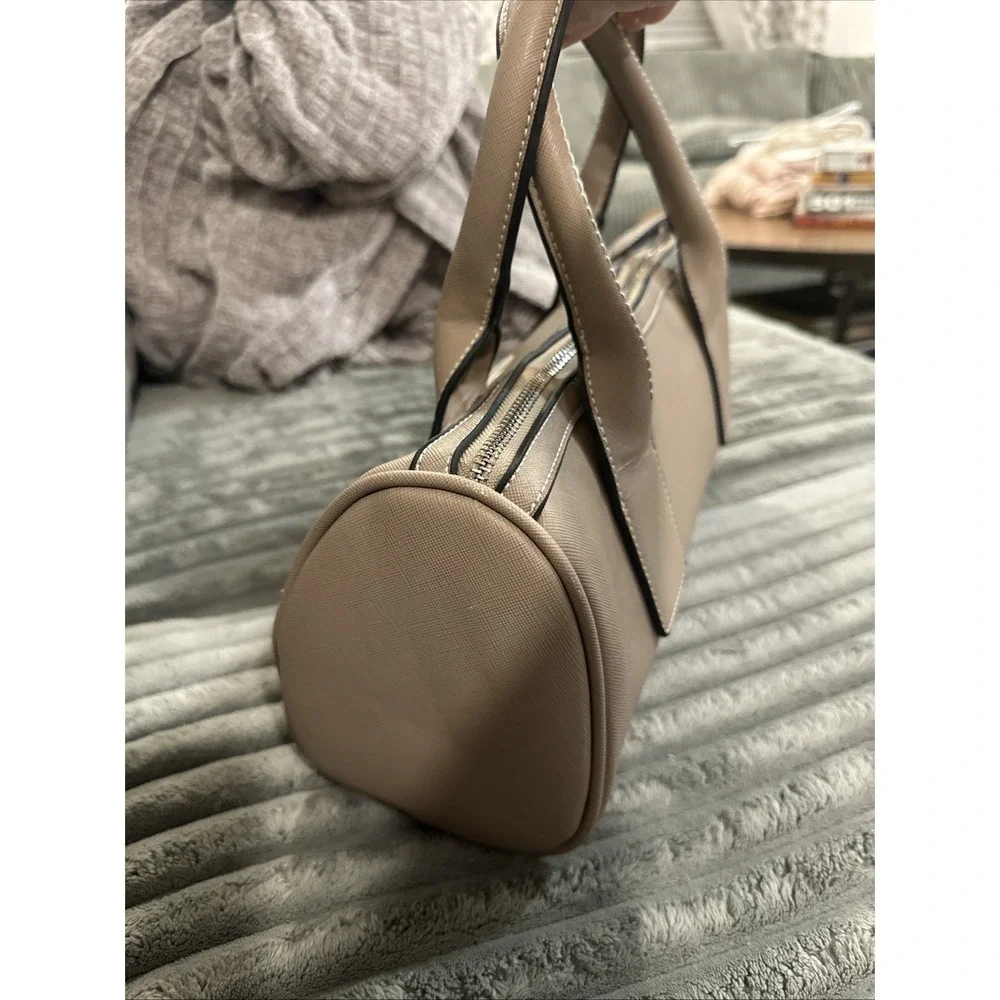 Moschino barrel tube